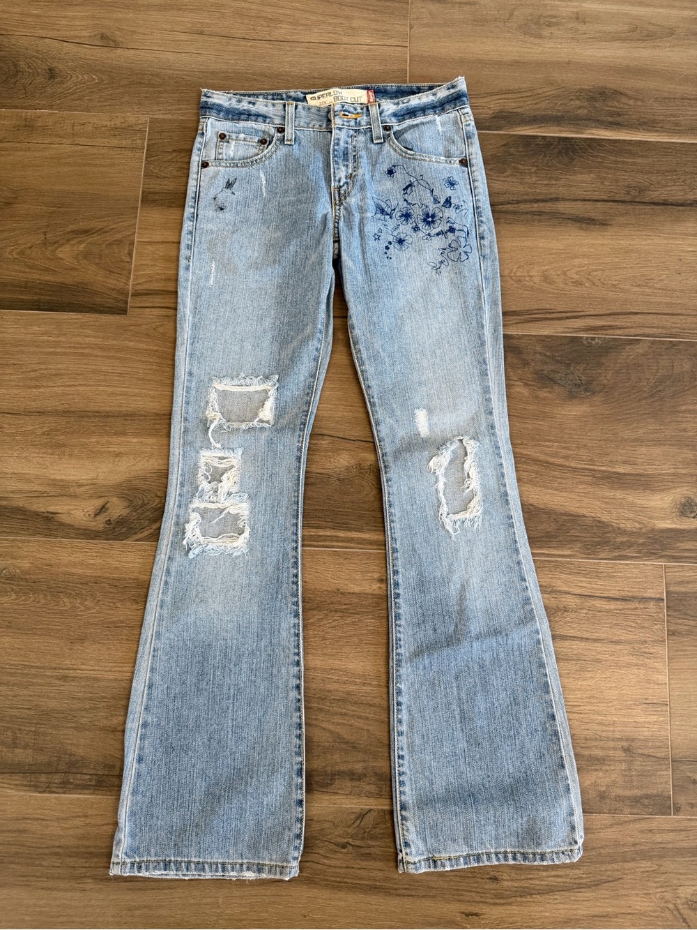 Vintage Levi’s Superlow 518 Bootcut Flower Detail Jeans